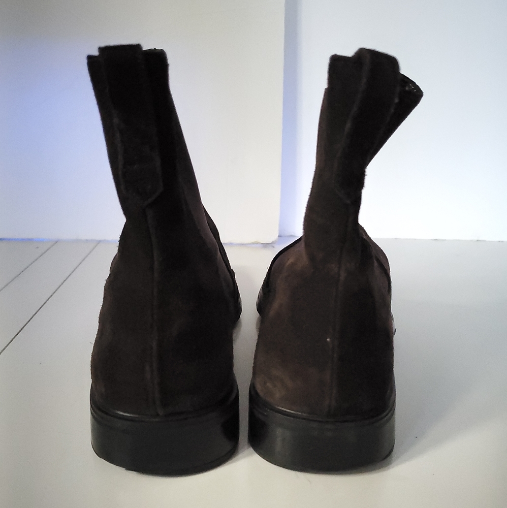 Salvatore Ferragamo Chocolate Brown Suede Chelsea Boots 9D - Picture 4 of 7